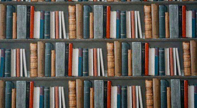 как правильно хранить книги?