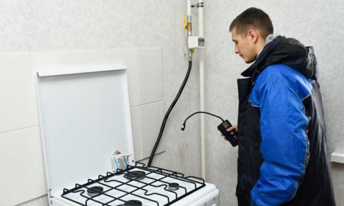 Куда звонить при запахе газа