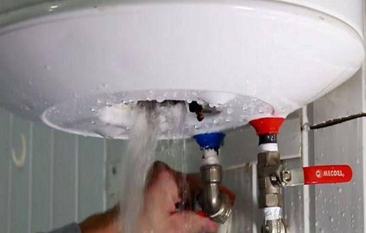 Как правильно сливать воду из водонагревателя