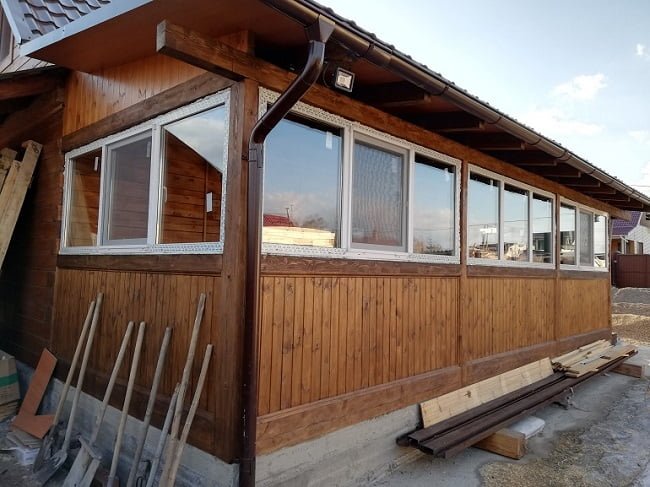 застекленная, закрытая веранда