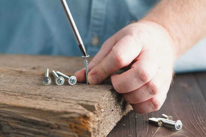 Замена инструмента с изношенным наконечником может решить проблему. /фото: woodworkboss.com