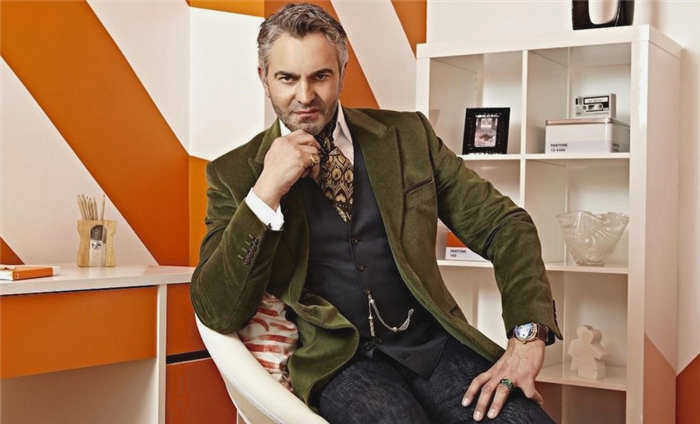 Декоратор Мартин Лоуренс Буллард