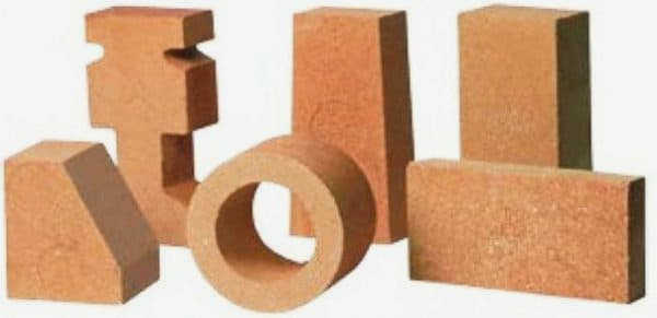 Фирменные кирпичи
