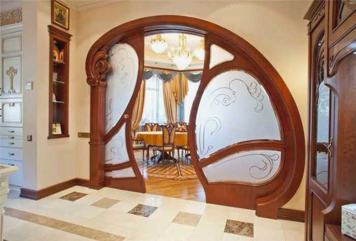 Плоский коридор с арками
