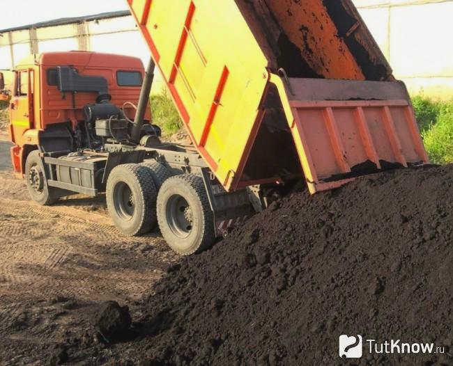 Почва для поднятия участка