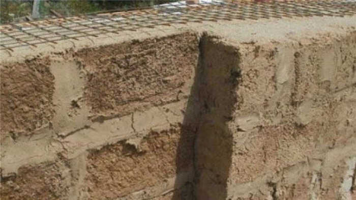 Дом из керамического кирпича: дизайн, изготовление "грязебетона" и технология строительства.