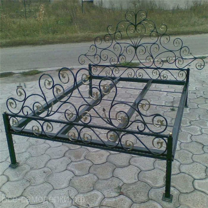 кованая кровать ручной работы