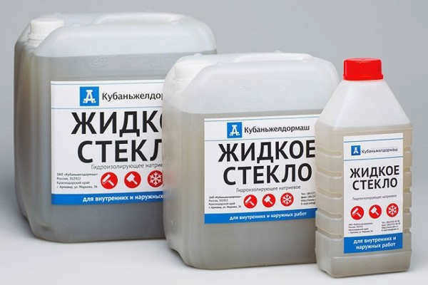 Жидкое стекло в контейнере