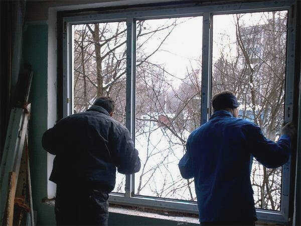 замена картинного окна зимой