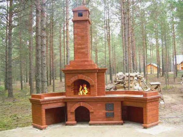 barbekyu-iz-kirpicha-12