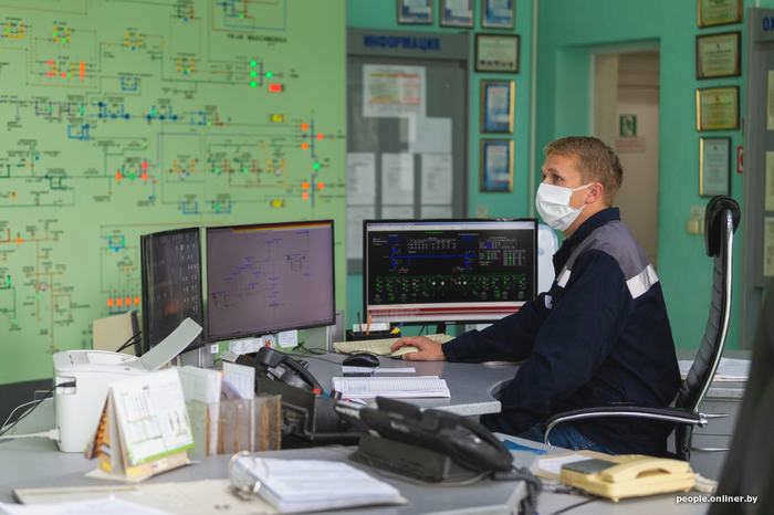 Эксперимент. Как поведет себя удочка под высоким напряжением Эксперимент, Рыбалка, Электричество, Высокое напряжение, Onliner by, Видео, Long-post, YouTube, Республика Беларусь