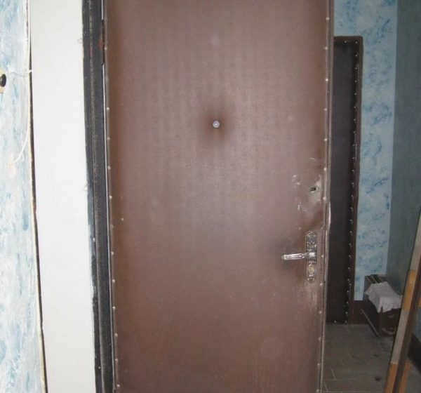 натуральная кожа для дверей