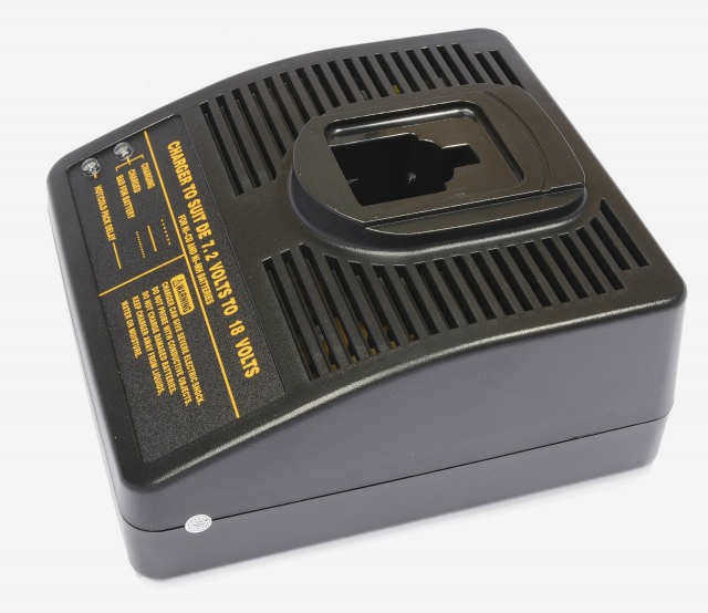 Зарядное устройство DEWALT 7.2V-18V Ni-Cd, Ni-Mh