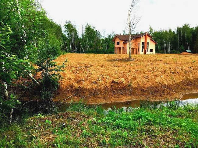 Обратная засыпка и поднятие земли