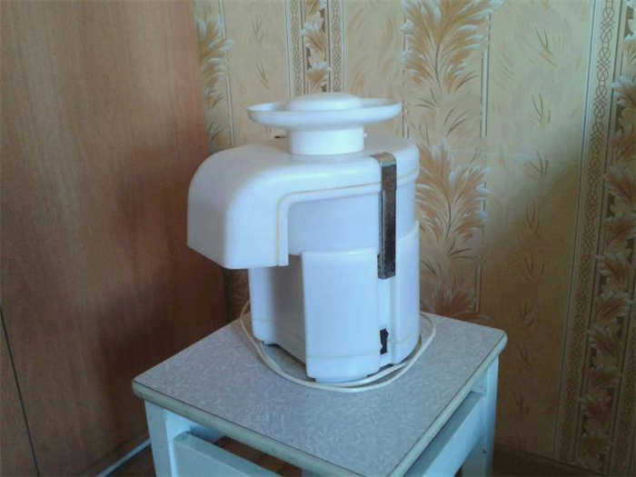 Соковыжималка 