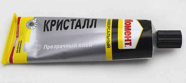 Кристалл в пробирке