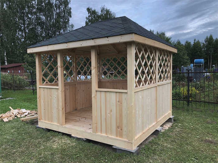 Беседка из бревна и бруса 3х3