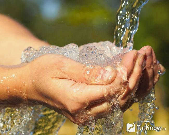 Чистая вода из скважины