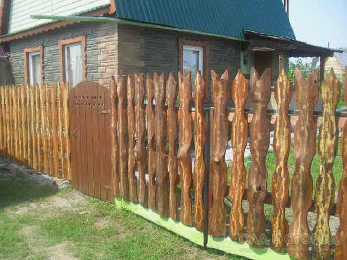 Решетчатый забор из досок
