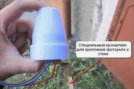 Корпус и монтаж датчика освещенности
