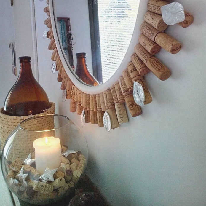 рама для зеркала из пробки