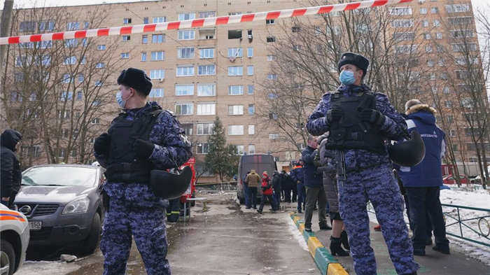 Последствия взрыва в жилом доме на улице Зеленая в Химках
