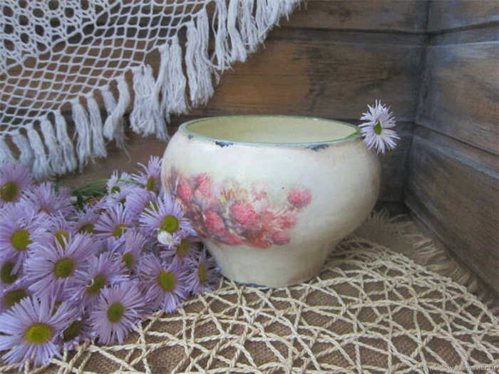 Плантатор из старого бревна