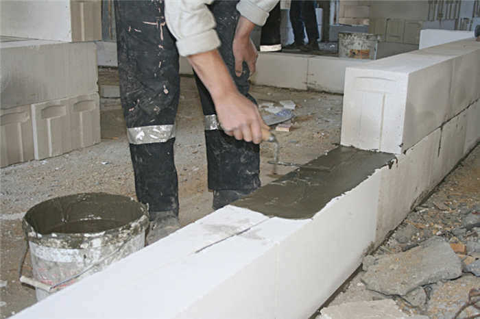 Установка перегородки из газобетонных блоков своими руками: пошаговая инструкция