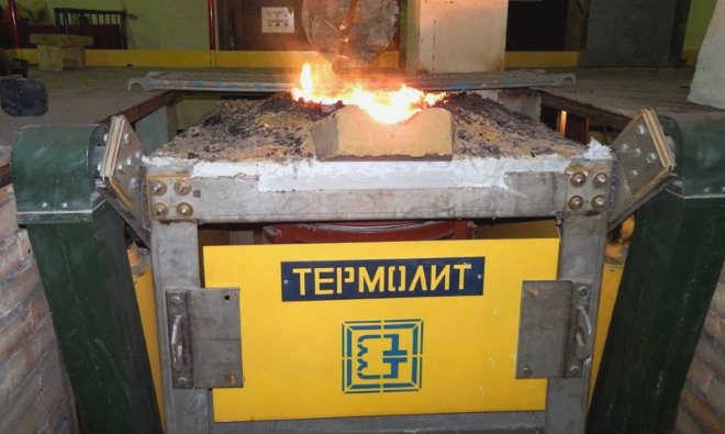 Для плавки в серийном производстве используются индукционные тигельные печи (ИТП).