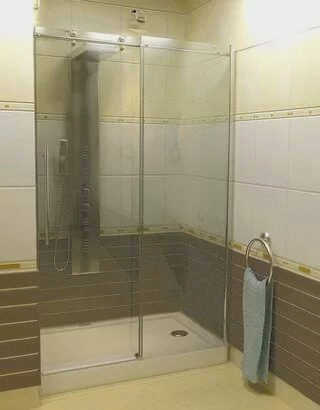 Душевой поддон GOOD DOOR Olympic 1100*700 (ножки, без слива)