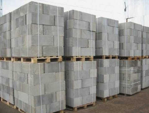 преимущества и недостатки газобетона