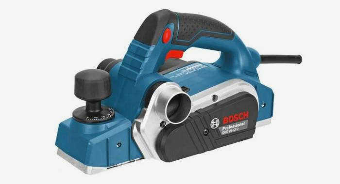 BOSCH GHO 26-82 D Профессиональный электрический плуг