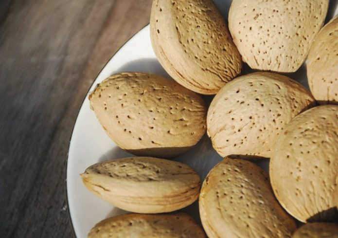 Семена миндаля