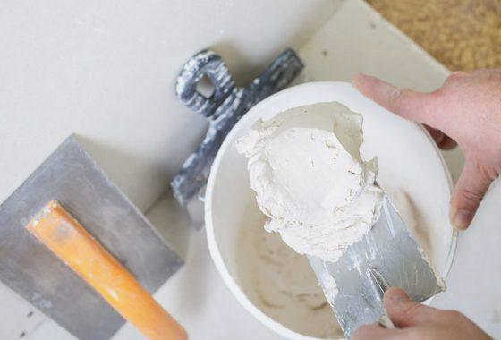Выбор латексной и акриловой шпаклевки