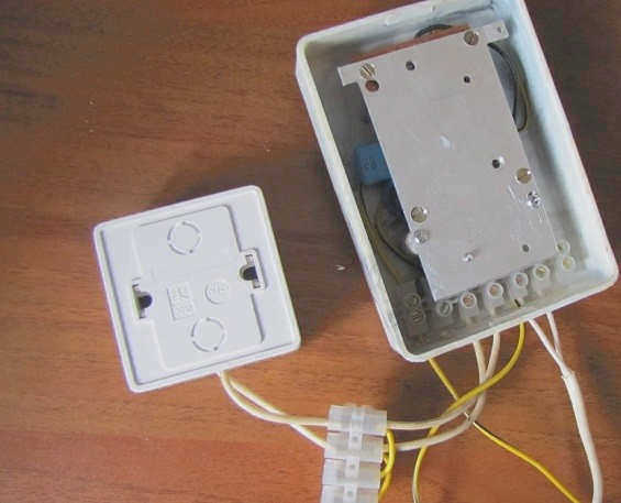 Установка твердотельного реле в корпус