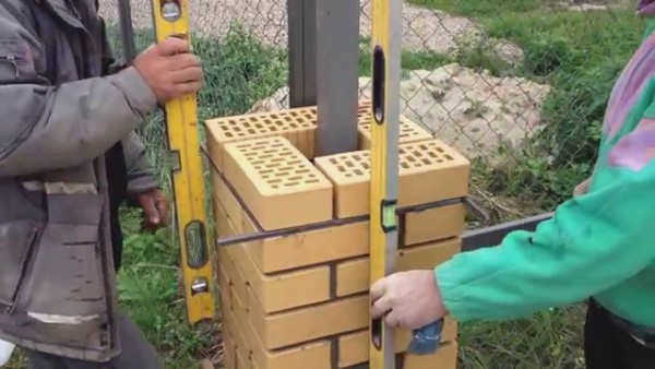 кирпич для забора