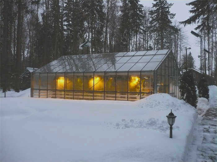 Парник с откидной крышкой