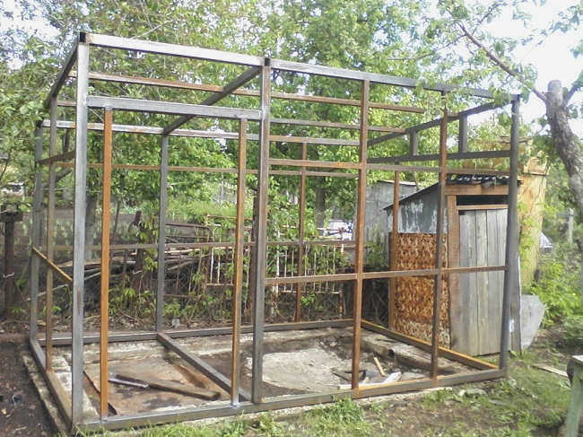 металлический каркас для сарая