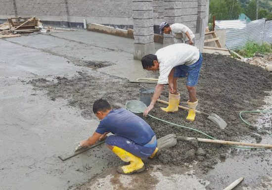 Как залить двор бетоном