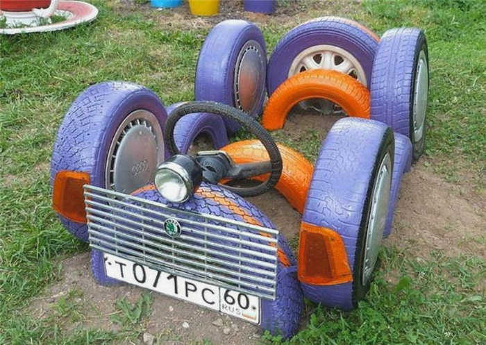 Автомобиль из шин ручной работы