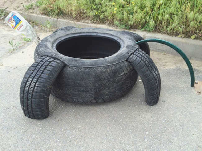 сделайте черепаху из шин