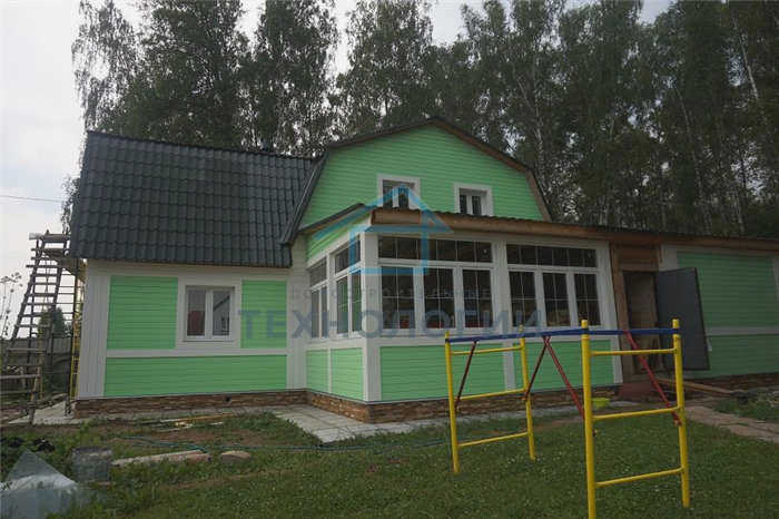 что лучше - дом из дерева или пеноблоков