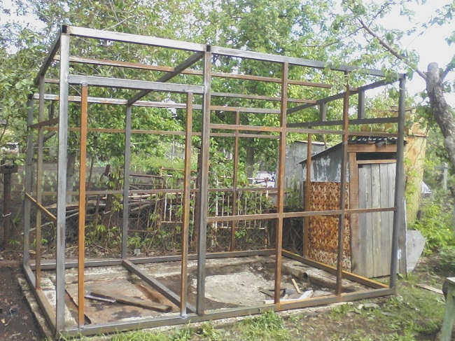 металлический каркас для сарая