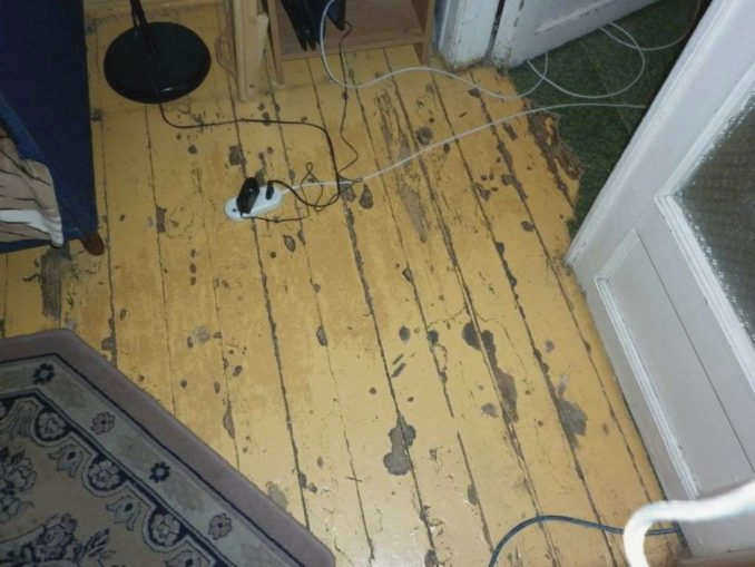 Как выровнять деревянный пол: определяемся с объемом работ