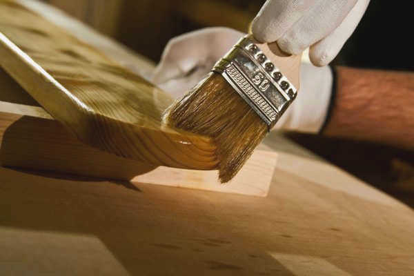 Бесцветные составы сохраняют свой естественный оттенок