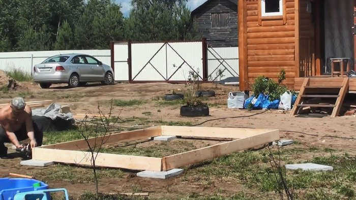 Беседка из досок и ондулина за 1 день