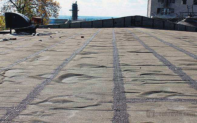 вздутие плоской кровли