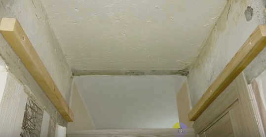 Современная антресоль